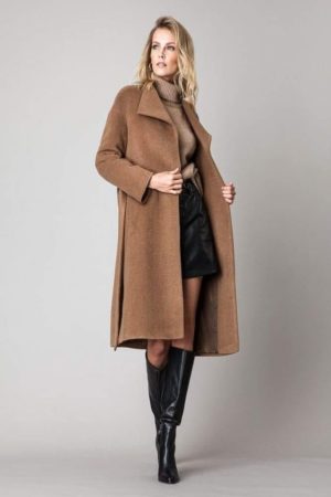 WEŁNIANY PŁASZCZ JANBOR W KOLORZE KARMELOWYM