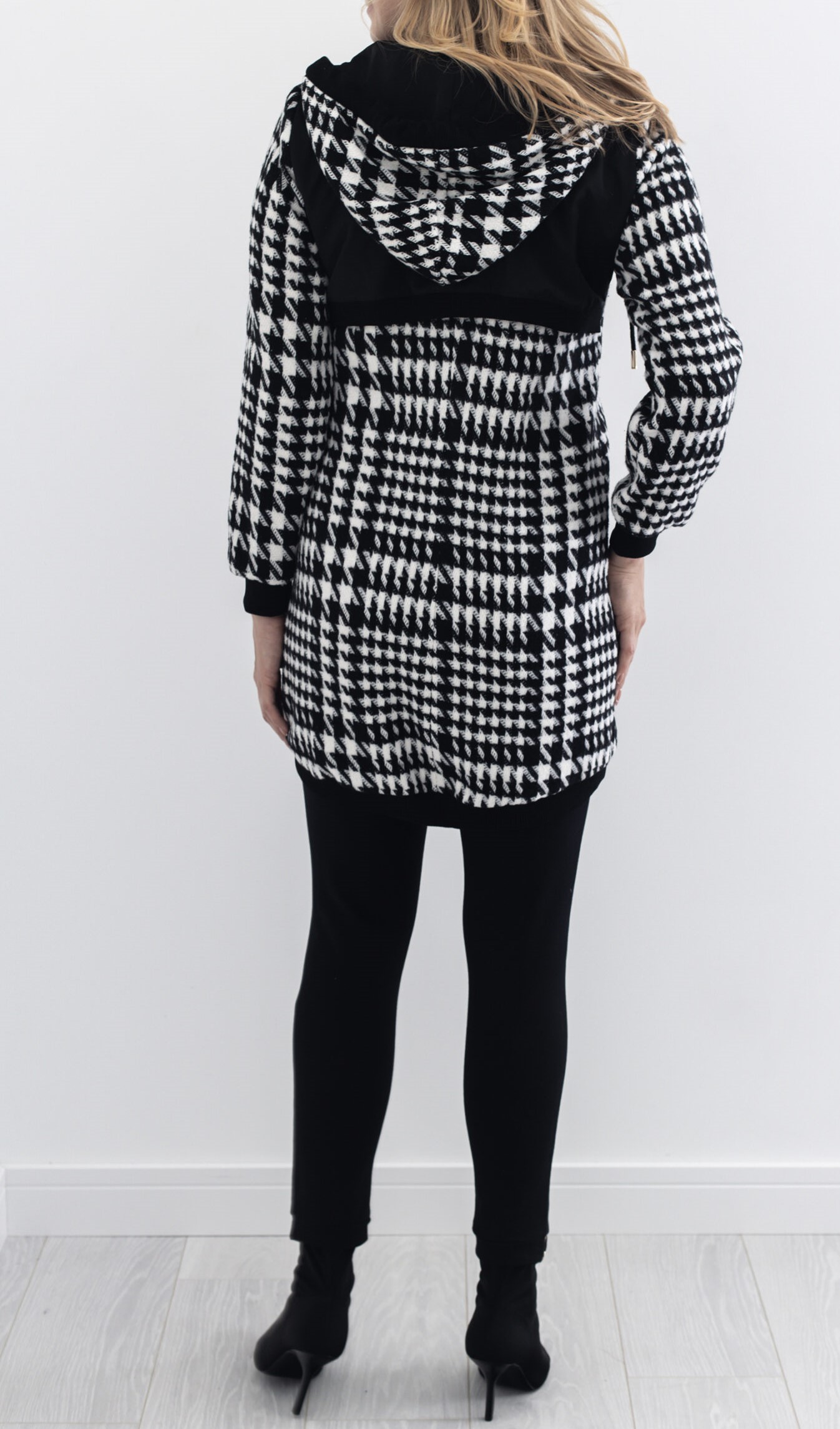 Płaszcz Pepitka Midori Feminine Fashion - obrazek 2