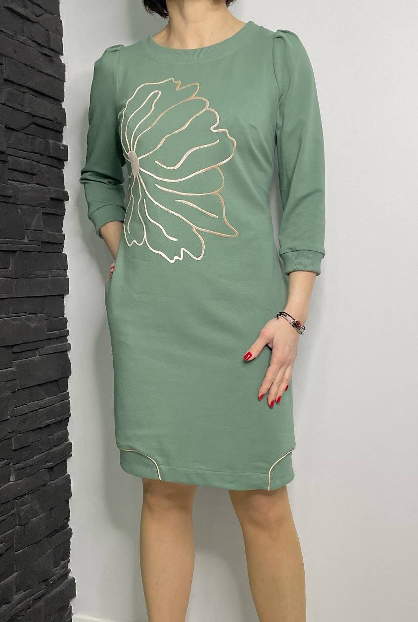 Sukienka Magnolia miętowa Midori Feminine Fashion - obrazek 2