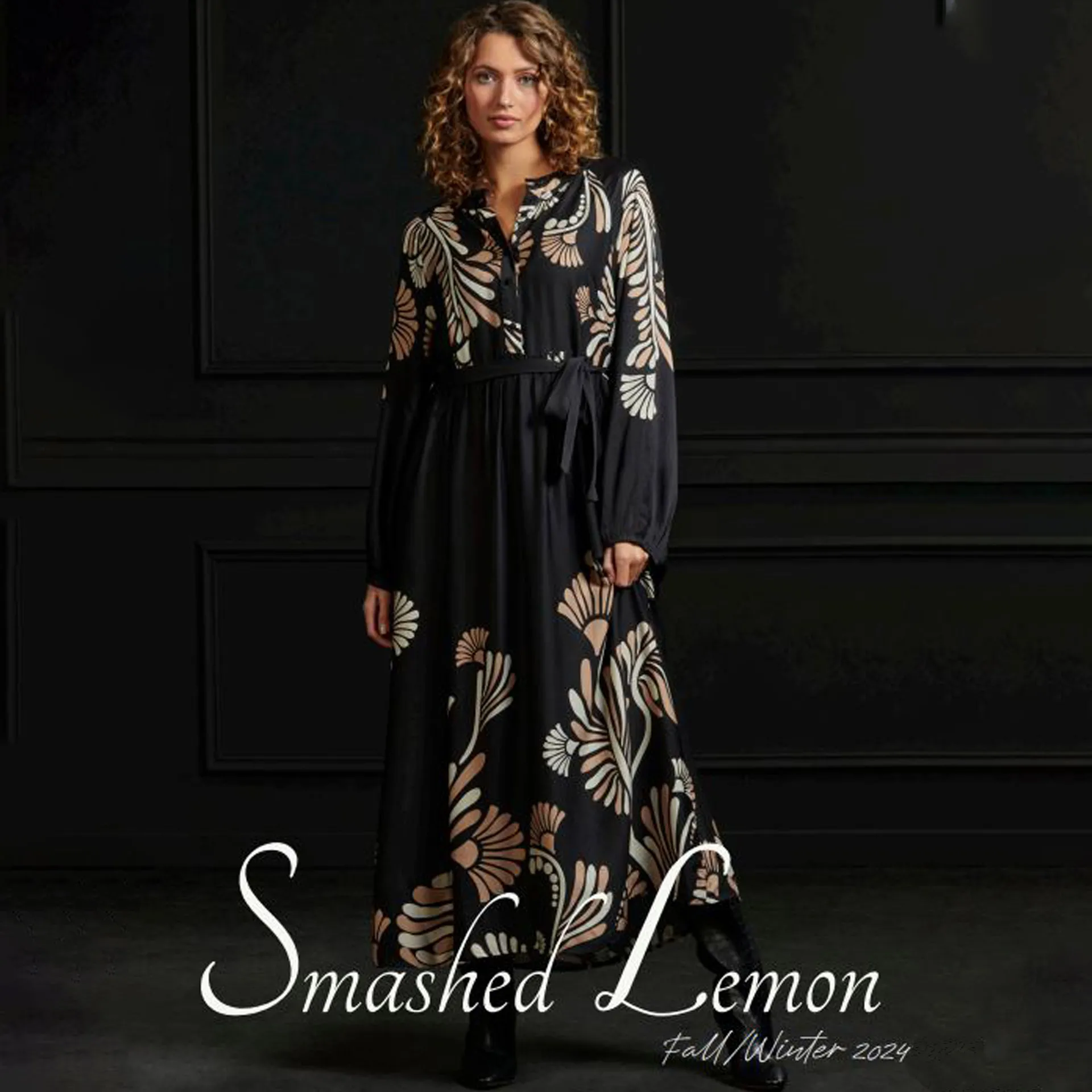Czarna sukienka maxi motywem roślinnym Smashed Lemon 24532 - obrazek 13