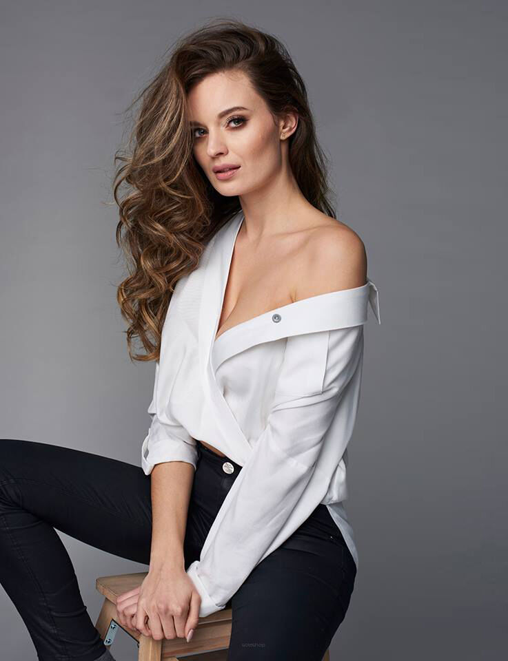 Bluzka damska kopertowa Amoroso Look biały 9911 Kalite Look - obrazek 2