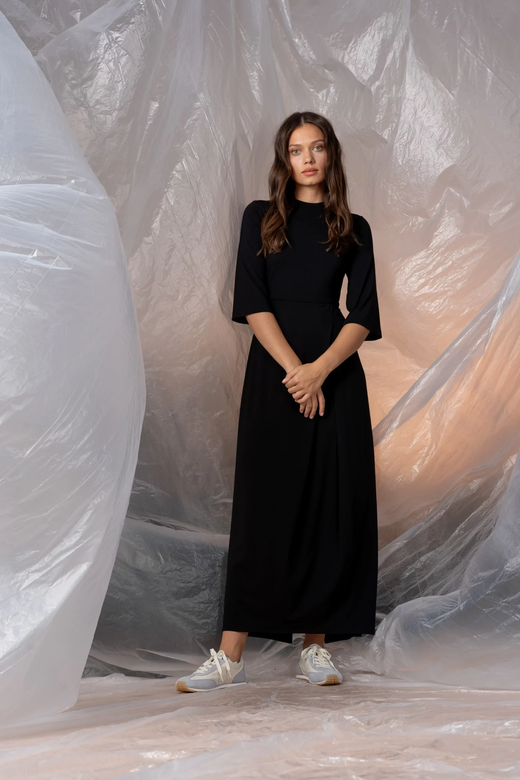 Czarna Sukienka maxi - SACA Cotton Club - obrazek 2