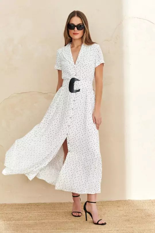 Elegancka niebieska sukienka w granatowe grochy Ezuri - obrazek 9