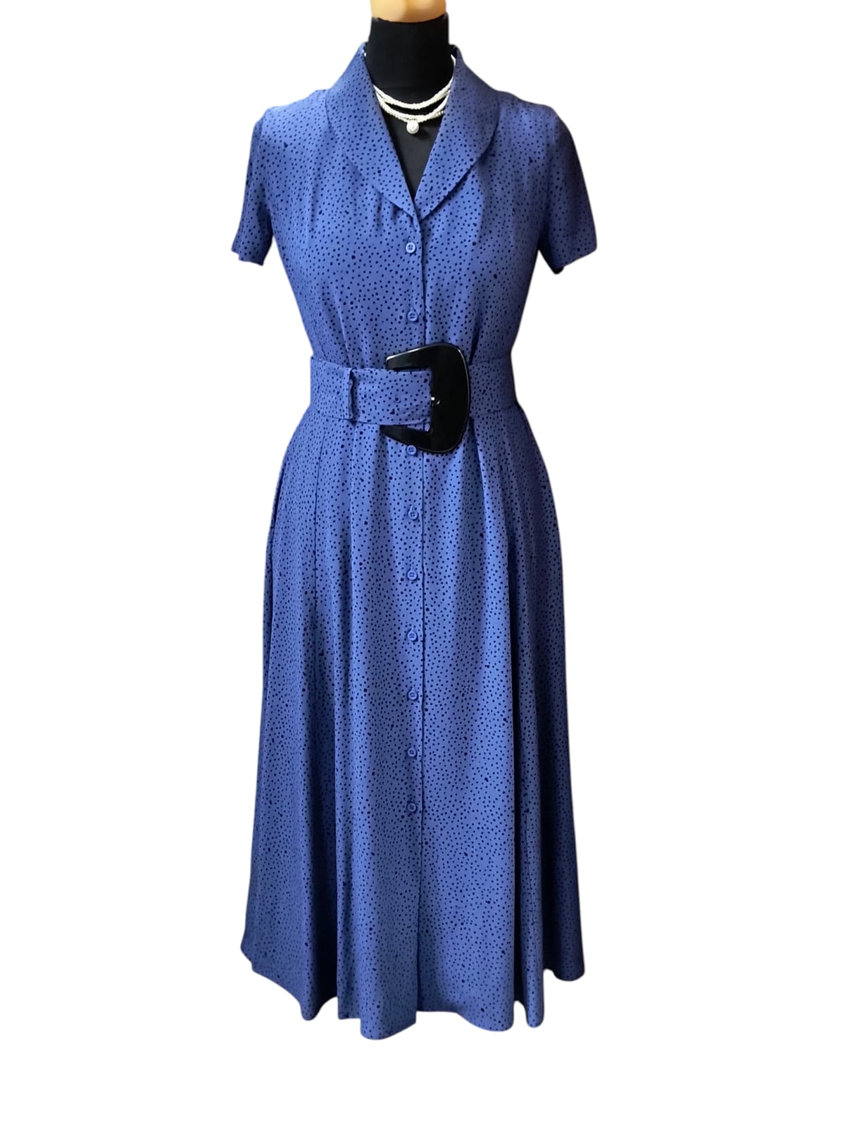 Elegancka niebieska sukienka w granatowe grochy Ezuri - obrazek 2