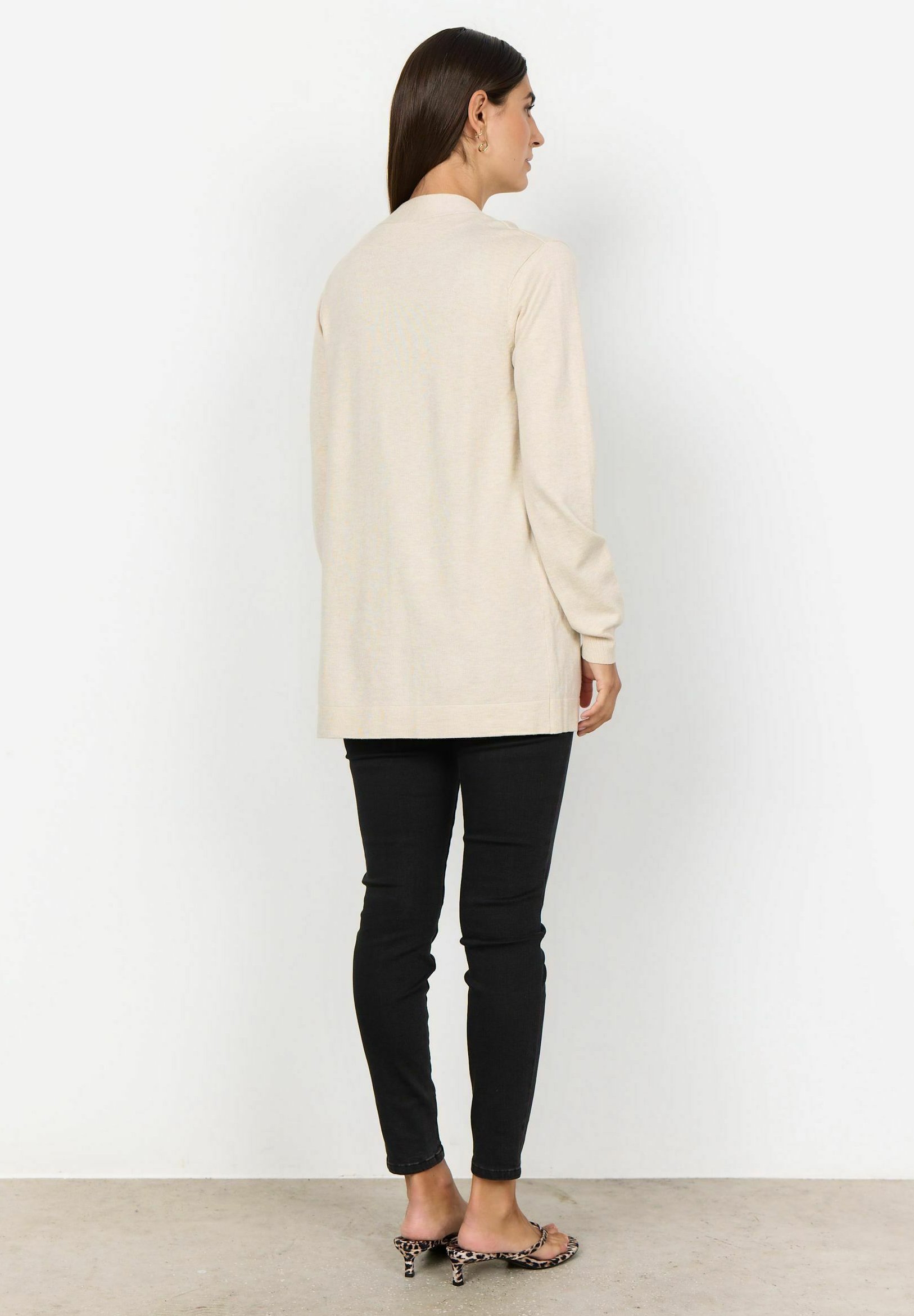 Kardigan 'DOLLIE 759' w kolorze Kremowym Soyaconcept - obrazek 5