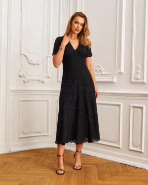 Ezuri Czarna Sukienka haftowana Ariadna