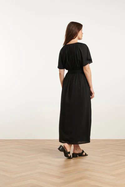 Czarna sukienka midi z wiskozy Smashed Lemon - obrazek 6