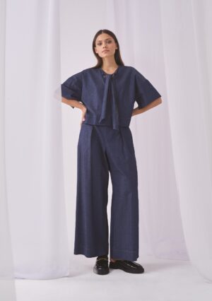 Luźny komplet a'la Jeans z szerokimi spodniami Cotton Club