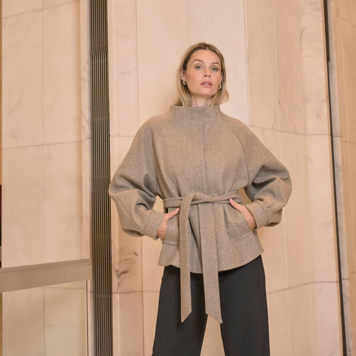 Krótki wiązany płaszcz damski Cornelia Toffi Rino&Pelle - obrazek 8