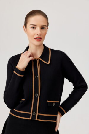 Czarny żakiet FÉRIA z kontrastową lamówką