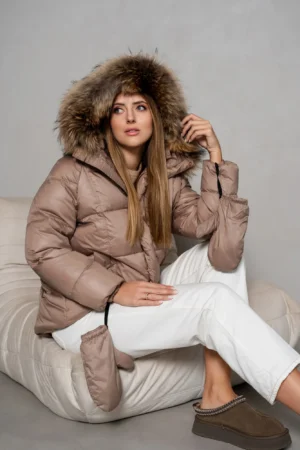 Damska kurtka puchowa w kolorze kamel/cappuccino DT 003 Fratelli