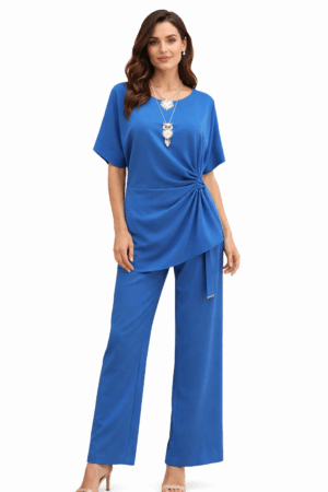 Wizytowy komplet damski ze spodniami błękit paryski.