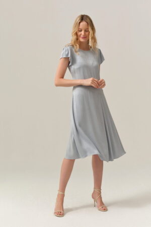 Sukienka FÉRIA o subtelnej fakturze w odcieniach mięty