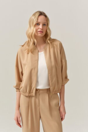 Lekka bomberka FÉRIA w odcieniu beżowego złota